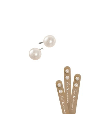 Natural Pearl Stud