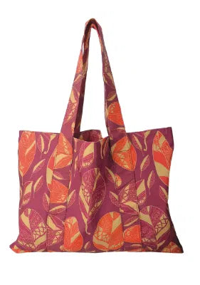 Beach/Tote Belle - Zip Close - Very Berry Leaf